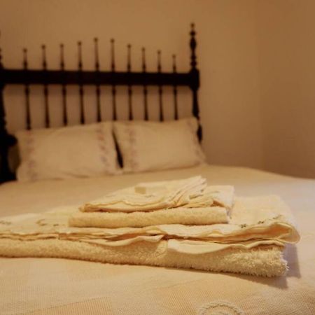 A Casinha dos Avós João e Ana Apartamento Escalos de Cima Exterior foto