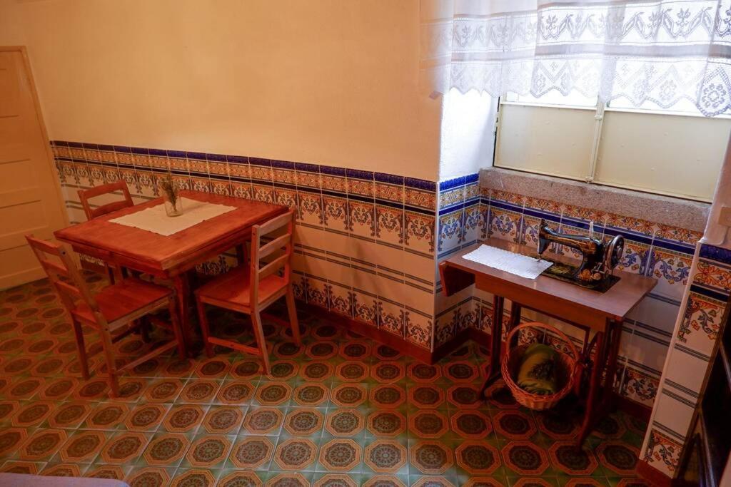 A Casinha dos Avós João e Ana Apartamento Escalos de Cima Exterior foto